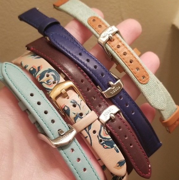 Fossil Jacqueline Watch w/ Five 14mm Straps - Picture 3 of 3